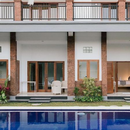 Nanda Homestay Canggu Esterno foto